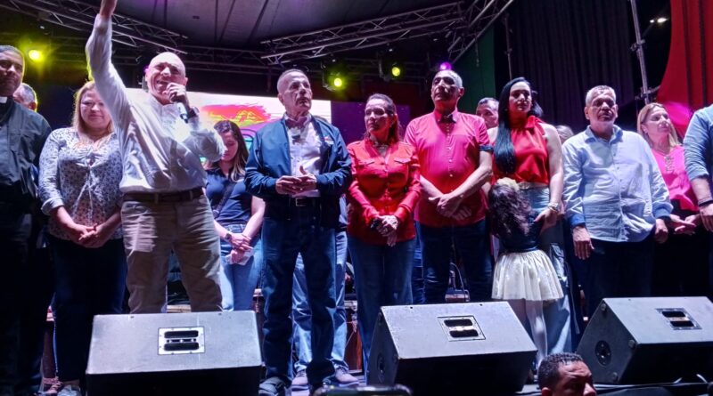 Gobernador Rosales y Alcalde Maalouf dieron la bienvenida a la navidad en Cabimas