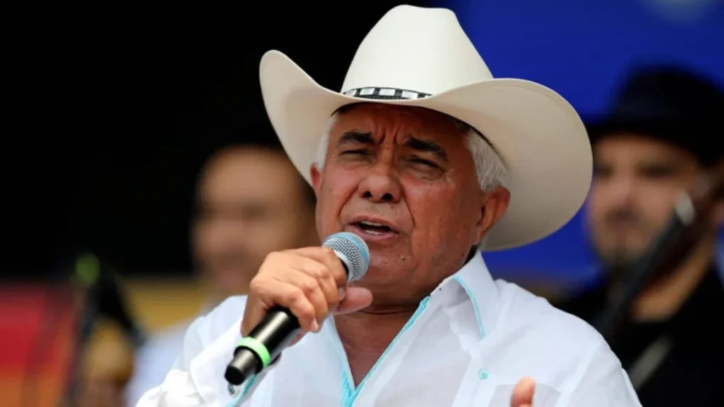 Reynaldo Armas recibió atención médica de emergencia durante concierto