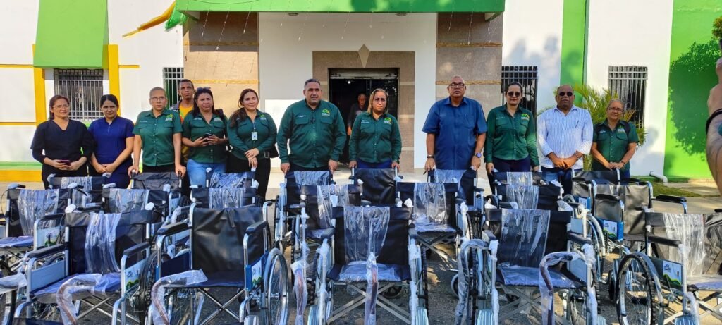 En Valmore Rodríguez iniciaron 2024 con entrega de donaciones sociales
