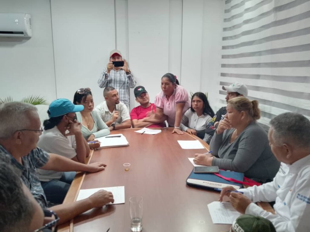 En Cabimas: Cuatro niveles de gobierno coordinan estrategias para brindar solución a necesidades de los vecinos