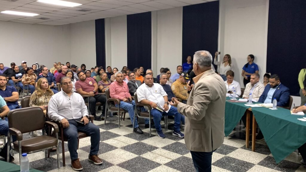 Alcalde José Mosquera: "Aquí no se trata de perjudicar a los comerciantes con el cobro del aseo urbano"