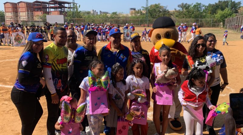 Inauguran torneo de béisbol menor copa José “Cheo” Mosquera