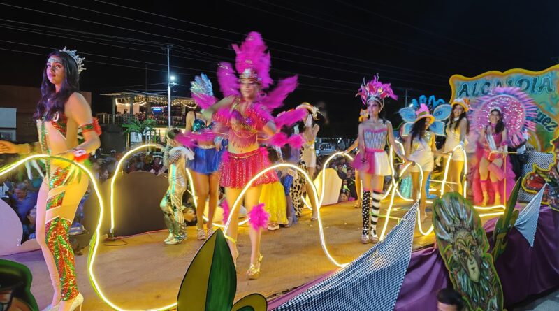 Deslumbrante desfile de Carnavales 2024 vivió Valmore Rodríguez