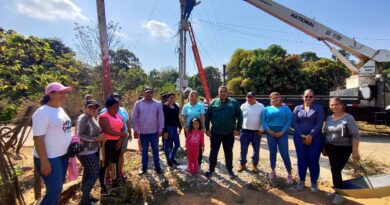 Alcalde Ziccardi brinda respuesta a la comunidad Curva de Machango 