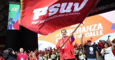 Maduro: "de la mano del pueblo iremos a una nueva victoria de las fuerzas bolivarianas y chavistas"