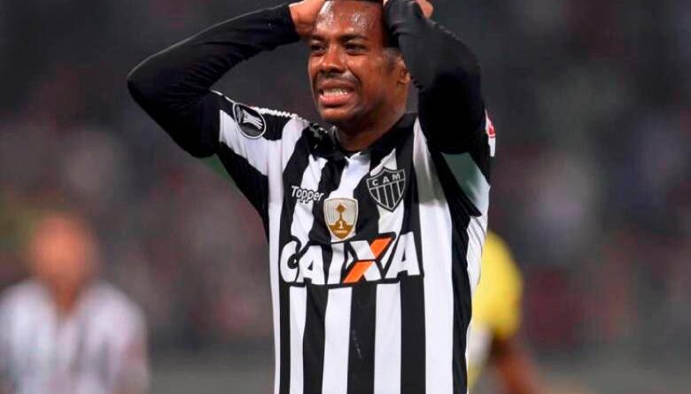 Exfutbolista brasileño Robinho fue condenado a nueve años de cárcel por violar a una mujer en 2013 en Italia