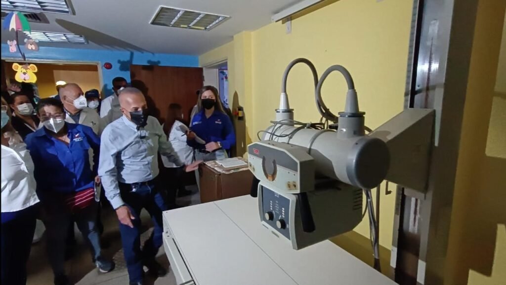 Gobernador desarrolla obras en salud, educación, espacios deportivos y programas sociales en Baralt