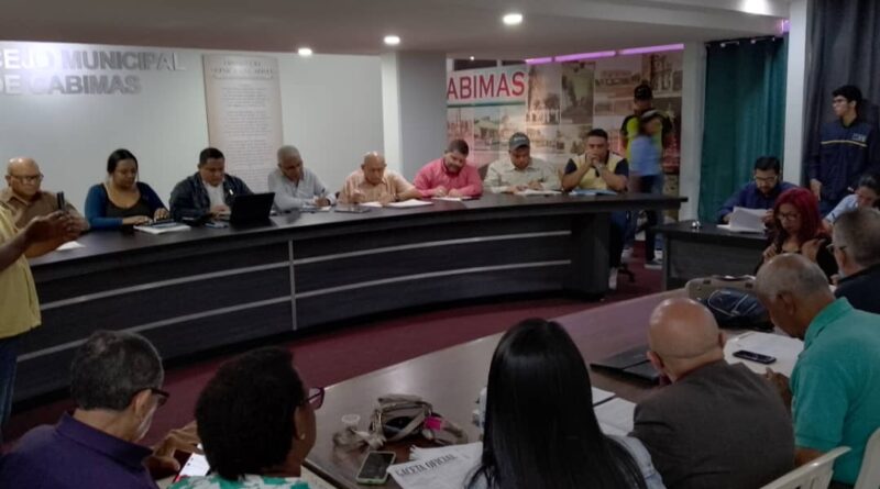 Autoridades y comerciantes se reúnen para revisar cobro de los impuestos en el municipio Cabimas