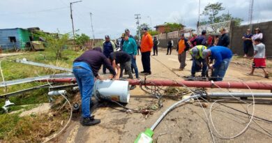 En Lagunillas se activó plan de contingencia por las fuertes lluvias y vientos huracanados