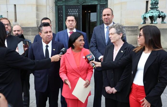 Delcy Rodríguez alertó que Guyana pretende validar un fraude que se cometió hace 125 años