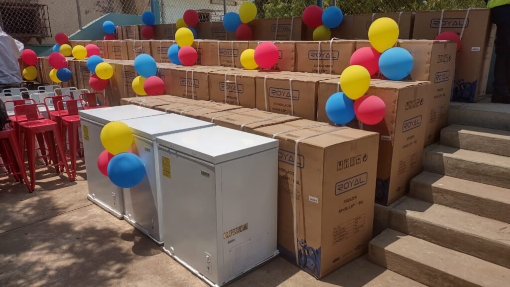Gobierno nacional entregó insumos a 530 escuelas en el Zulia beneficiando a 185 mil 500 estudiantes