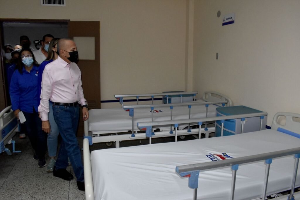 Gobernador Rosales inauguró las nuevas áreas de servicios del Hospital Central de Maracaibo