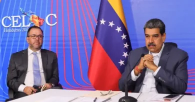 Maduro ordenó el cierre de la embajada de Venezuela en Ecuador y los consulados en Quito y Guayaquil