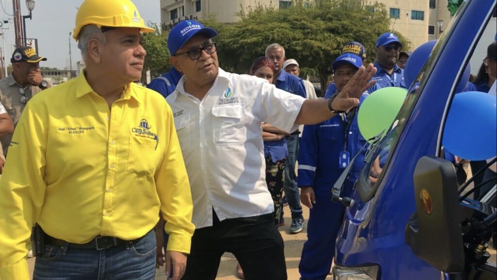 Alcalde José Mosquera entregó unidad vehicular e implementos de seguridad a Sedegas