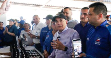 Rosales recorre el municipio Miranda y amplía las jornadas de Gobierno en la COL