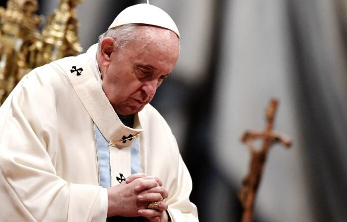 Papa Francisco instó a seguir “hablando de paz a quien quiere la guerra” 