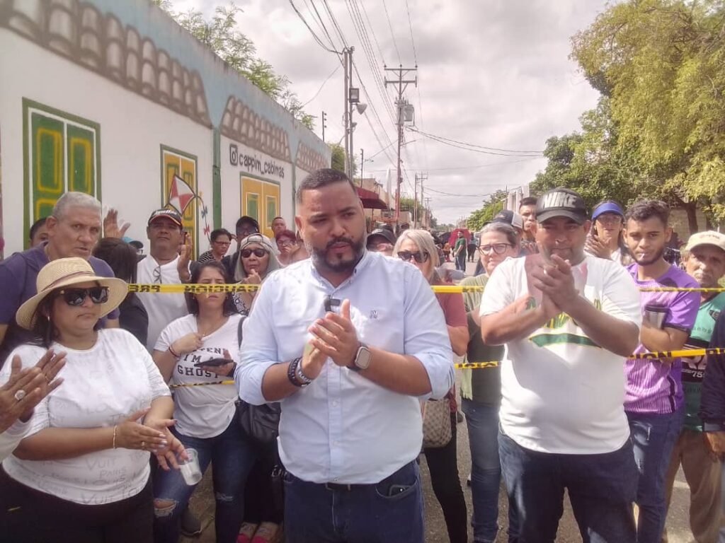 Justo Bermúdez llamó a la participación masiva de la ciudadanía luego de ejercer su derecho  al sufragio