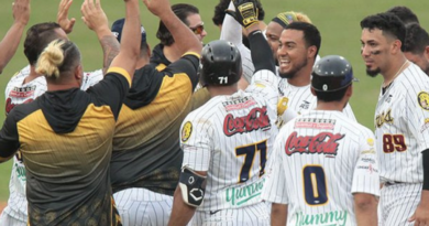 Leones elimina a Tiburones con una remontada épica y jugará la Serie de Comodín