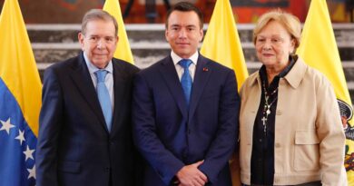 Ecuador anuncia medidas contra el Gobierno de Maduro tras reunión con Edmundo González