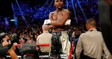 Floyd Mayweather anuncia su regreso con casi 49 años