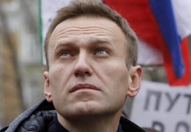 Navalni murió envenenado con una toxina letal presente en ranas venenosas