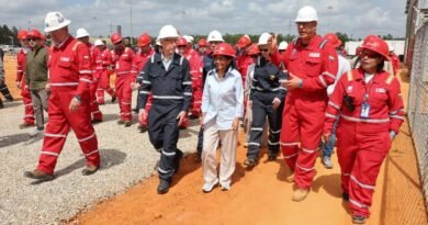 Secretario Wright anuncia el «crecimiento significativo» que tendrá la producción de petróleo en el país