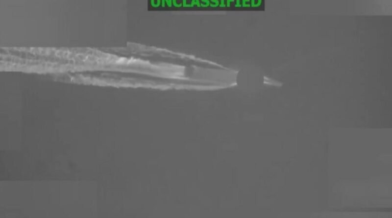 Operación «Southern Spear» deja tres sobrevivientes tras ataque de EEUU contra una «narcolancha» en el Pacífico