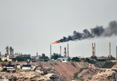 Barril de crudo ronda los USD 100 mientras la guerra sigue