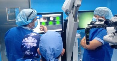 SAHUM se convierte en referente tecnológico con la activación de microscopio robotizado