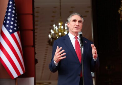 «Las oportunidades son más grandes que nunca”: Secretario Burgum anuncia inversiones estadounidenses en Venezuela