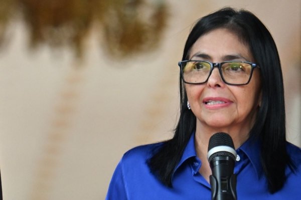 AFP: Delcy Rodríguez visitará Colombia el 13 de marzo en primer viaje internacional