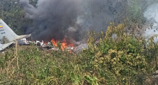 Al menos 90 muertos tras estrellarse avión de la Fuerza Aérea colombiana