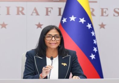 Delcy Rodríguez: «El 1 de mayo daremos otro paso y siempre con cautela»