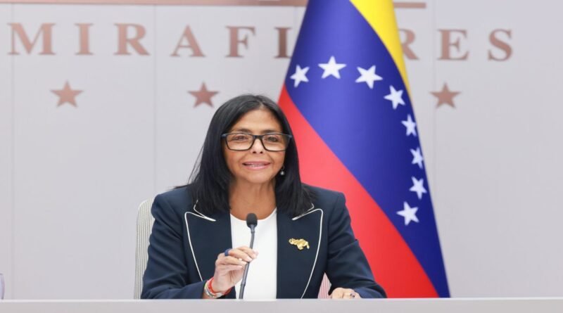 Delcy Rodríguez: «El 1 de mayo daremos otro paso y siempre con cautela»