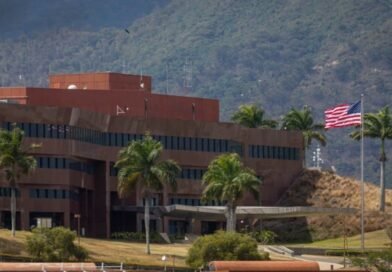 Tras su reapertura, la embajada de EEUU en Caracas inicia proceso de contratación de personal local