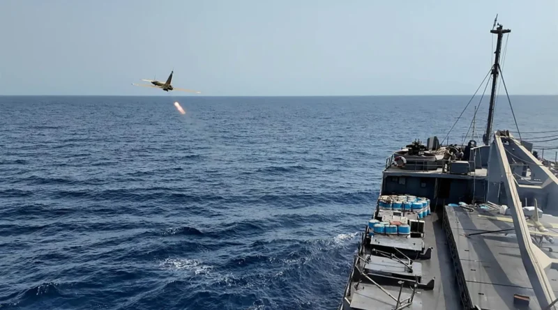 Estados Unidos intercepta buque de carga iraní en el golfo de Omán