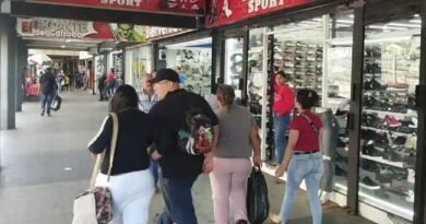 Alcaldía de Maracaibo derogó decreto 077 y propone a Cámara Municipal revisar ordenanza de publicidad y propaganda