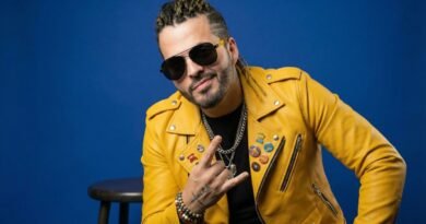 Oskar Lares Celebra Su Primer Millón De Reproducciones En Youtube Con “¡BOOM!”