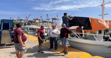 Tres pescadores desaparecen en altamar en La Guaira