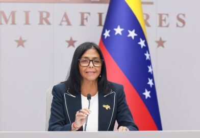 Delcy Rodríguez asegura que han distribuido 47 % de los insumos médicos donados por EE. UU.