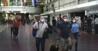 Ciudadanos que salieron sin sellar pasaporte deberán pagar 50 $ al regresar a Venezuela
