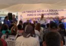 Alcalde José Mosquera entregó 100 tanques de agua a familias lagunillenses