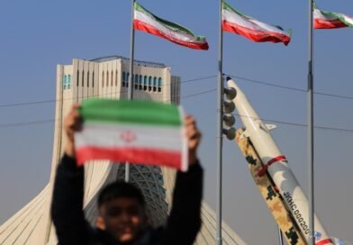Irán y EE. UU. avanzan en acuerdo nuclear con fondo de reconstrucción de 300.000 millones de dólares