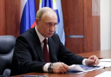 Putin rechaza posible alto al fuego en Ucrania: «Se puede negociar la paz y seguir combatiendo»
