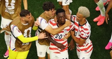 EE. UU. aplasta 4-1 a Paraguay con doblete de Balogun