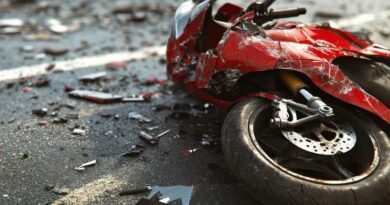 Un muerto y un herido deja aparatoso choque de motocicleta contra camión del aseo en Maracaibo