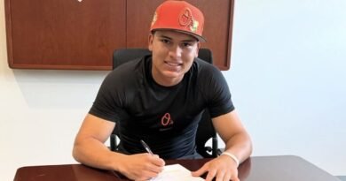 De Cacique Mara a las Grandes Ligas: Zuliano Carlos Sánchez firmó con Los Orioles de Baltimore