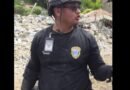 Vecinos increpan a funcionario del Cicpc que pretendía sustraer dólares en ruinas de La Guaira
