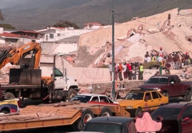Más de un millón de toneladas de escombros pretende remover el Gobierno en La Guaira