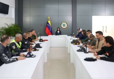 Delcy Rodríguez evalúa fases de despliegue y control de cuerpos de seguridad